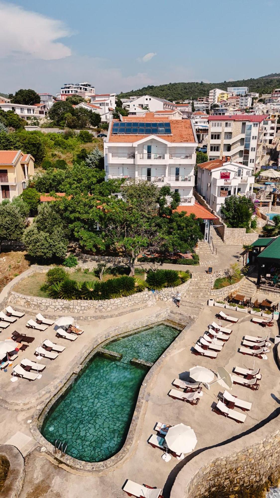 Hotel R Utjeha-Bušat Extérieur photo