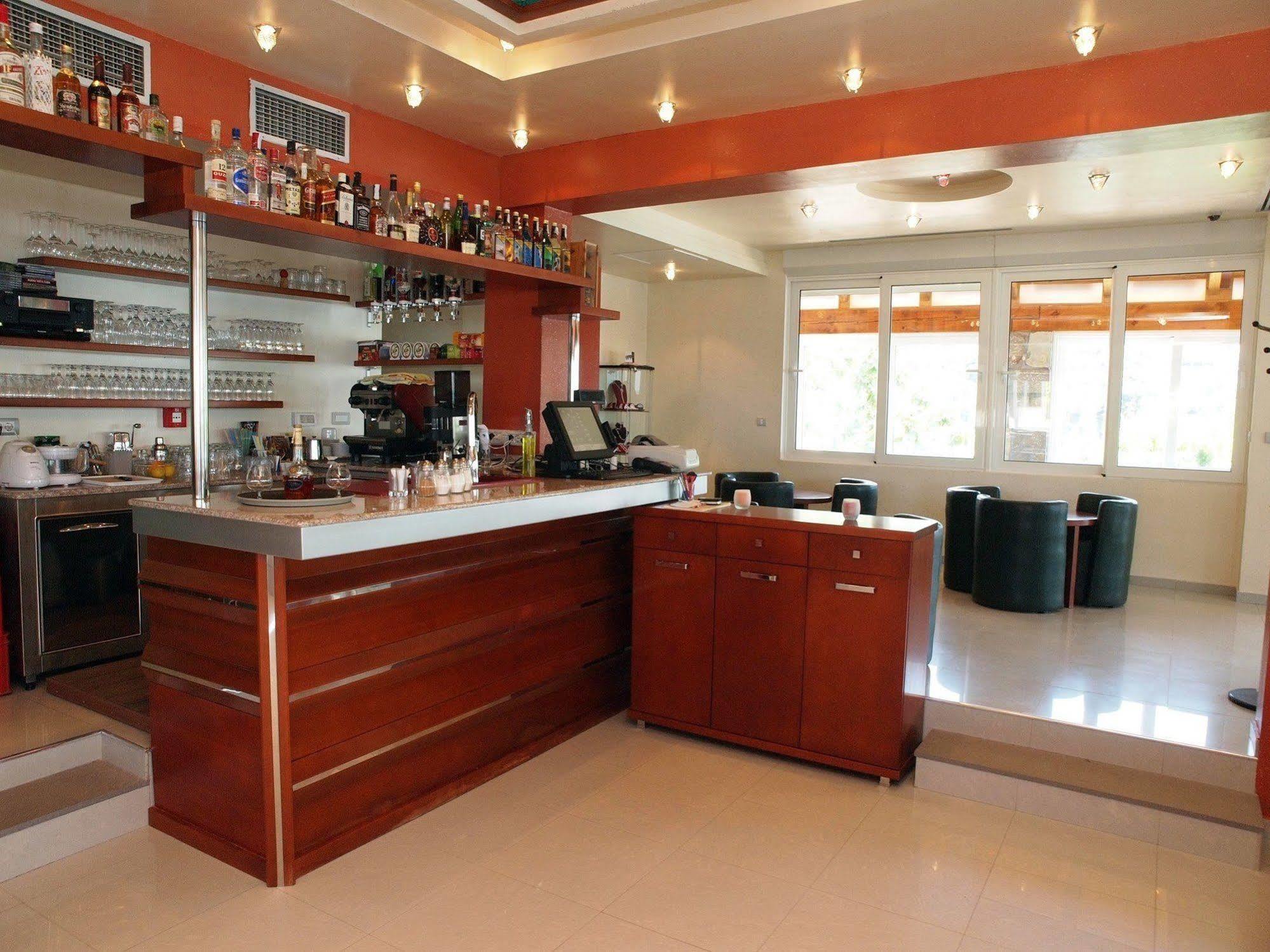 Hotel R Utjeha-Bušat Extérieur photo